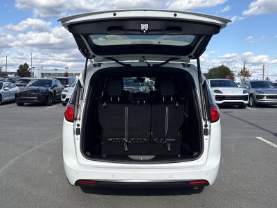 2026 Chrysler Voyager LX FWD