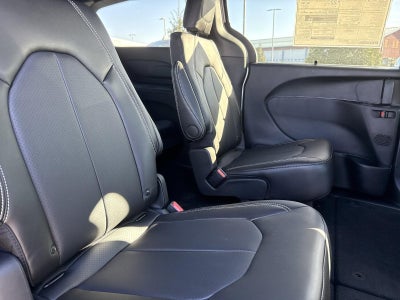 2026 Chrysler Voyager LX FWD