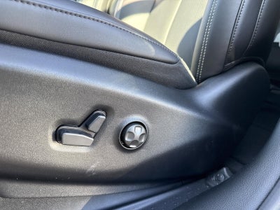 2026 Chrysler Voyager LX FWD