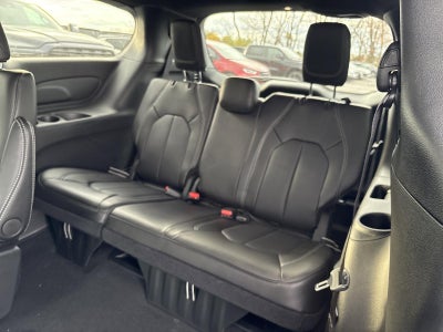 2026 Chrysler Voyager LX FWD