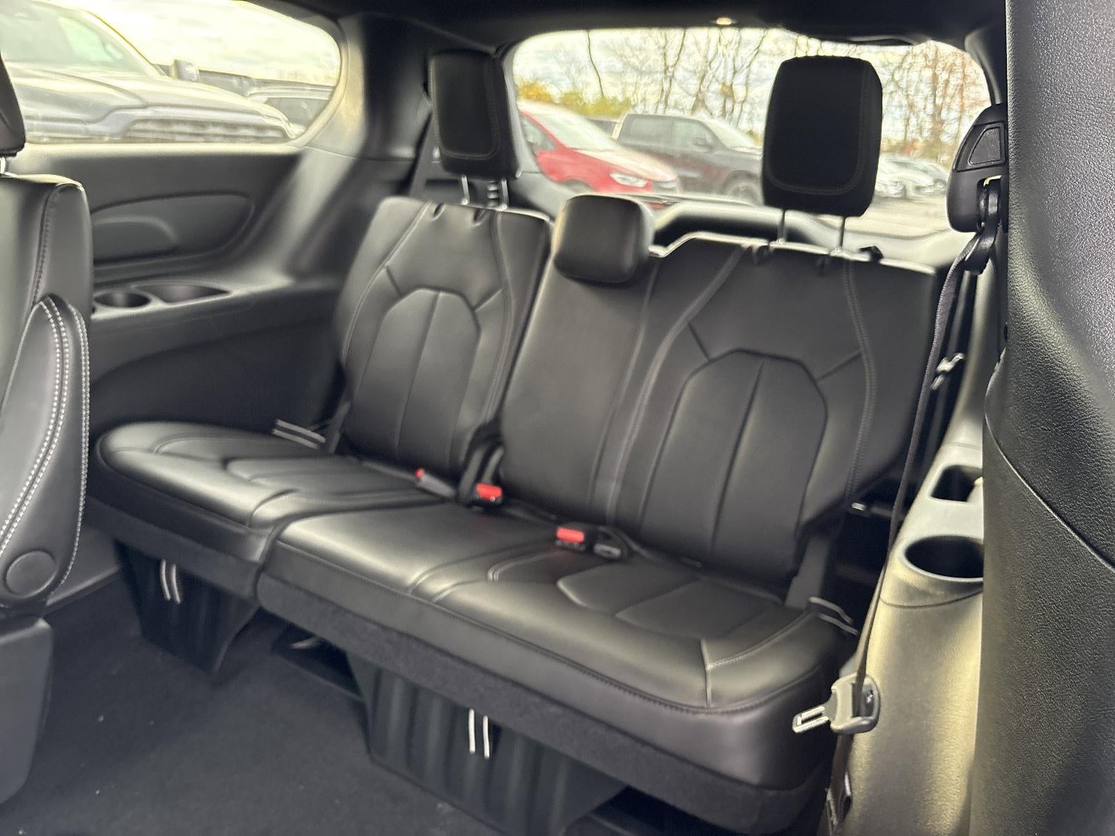 2026 Chrysler Voyager LX FWD