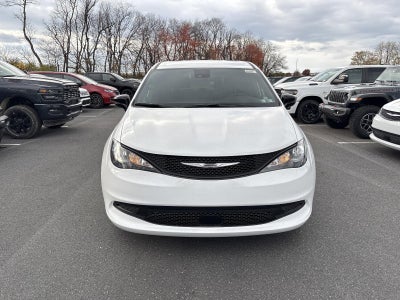 2026 Chrysler Voyager LX FWD