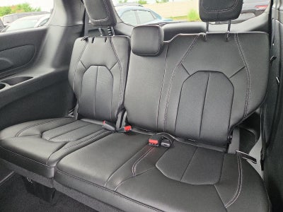 2027 Chrysler Pacifica LX FWD
