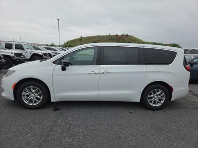 2027 Chrysler Pacifica LX FWD