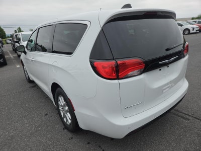 2027 Chrysler Pacifica LX FWD