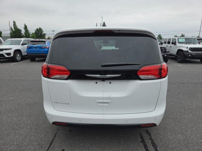 2027 Chrysler Pacifica LX FWD