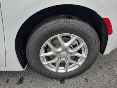 2027 Chrysler Pacifica LX FWD