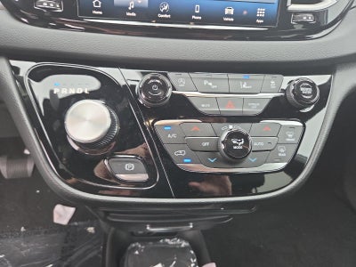 2027 Chrysler Pacifica LX FWD