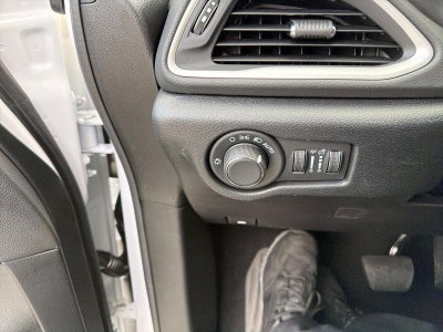 2026 Chrysler Voyager LX FWD