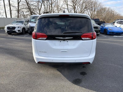 2026 Chrysler Voyager LX FWD