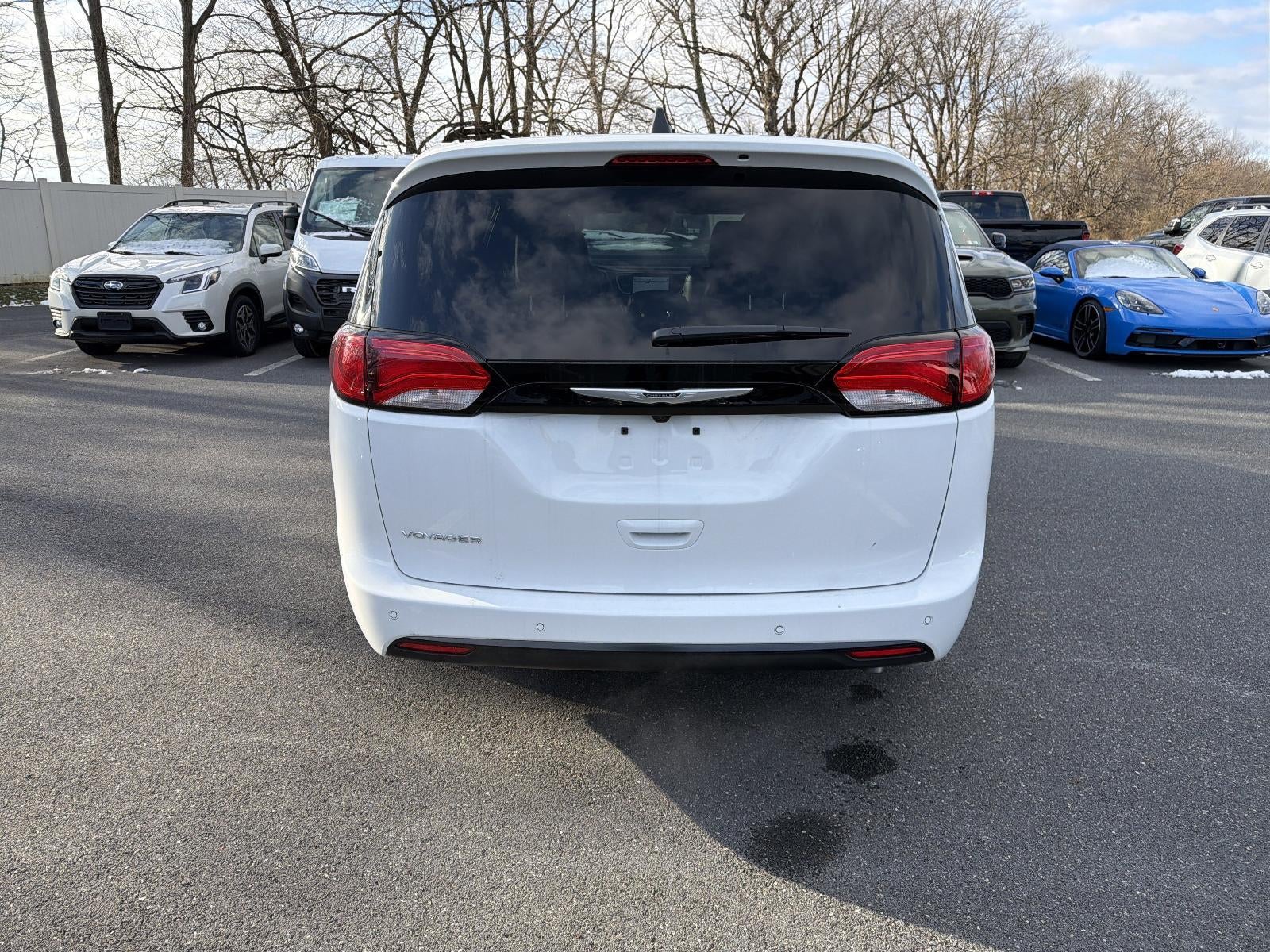 2026 Chrysler Voyager LX FWD