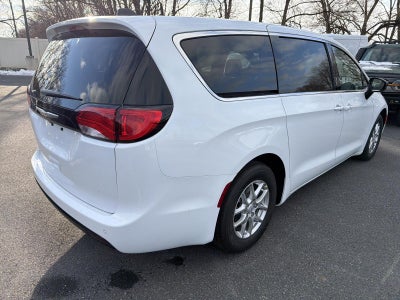 2026 Chrysler Voyager LX FWD