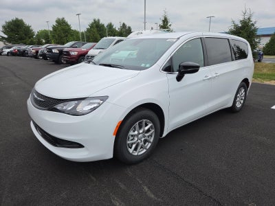 2027 Chrysler Pacifica LX FWD