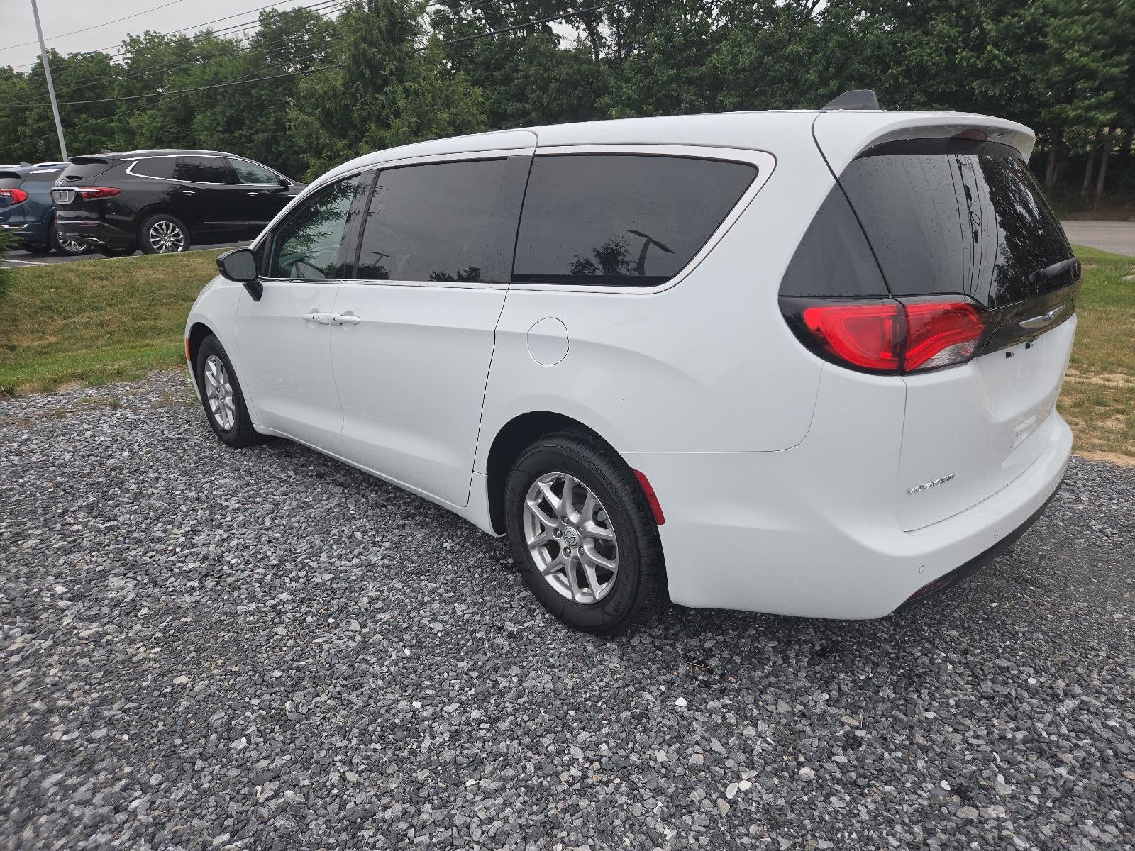 2026 Chrysler Voyager LX FWD