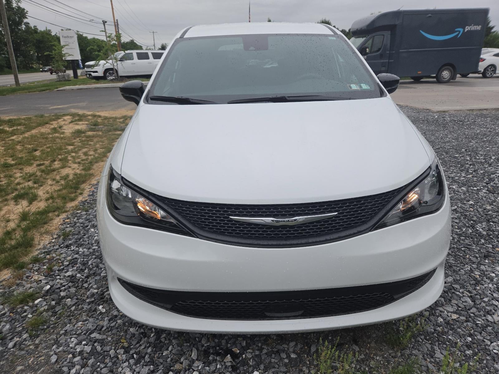 2026 Chrysler Voyager LX FWD