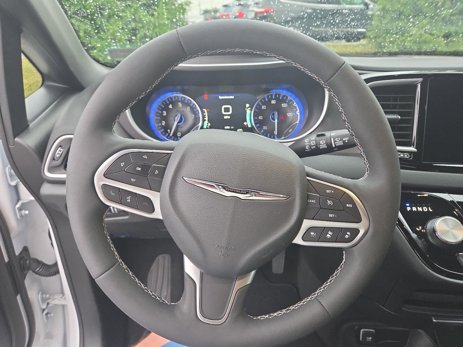 2026 Chrysler Voyager LX FWD