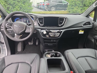 2026 Chrysler Voyager LX FWD