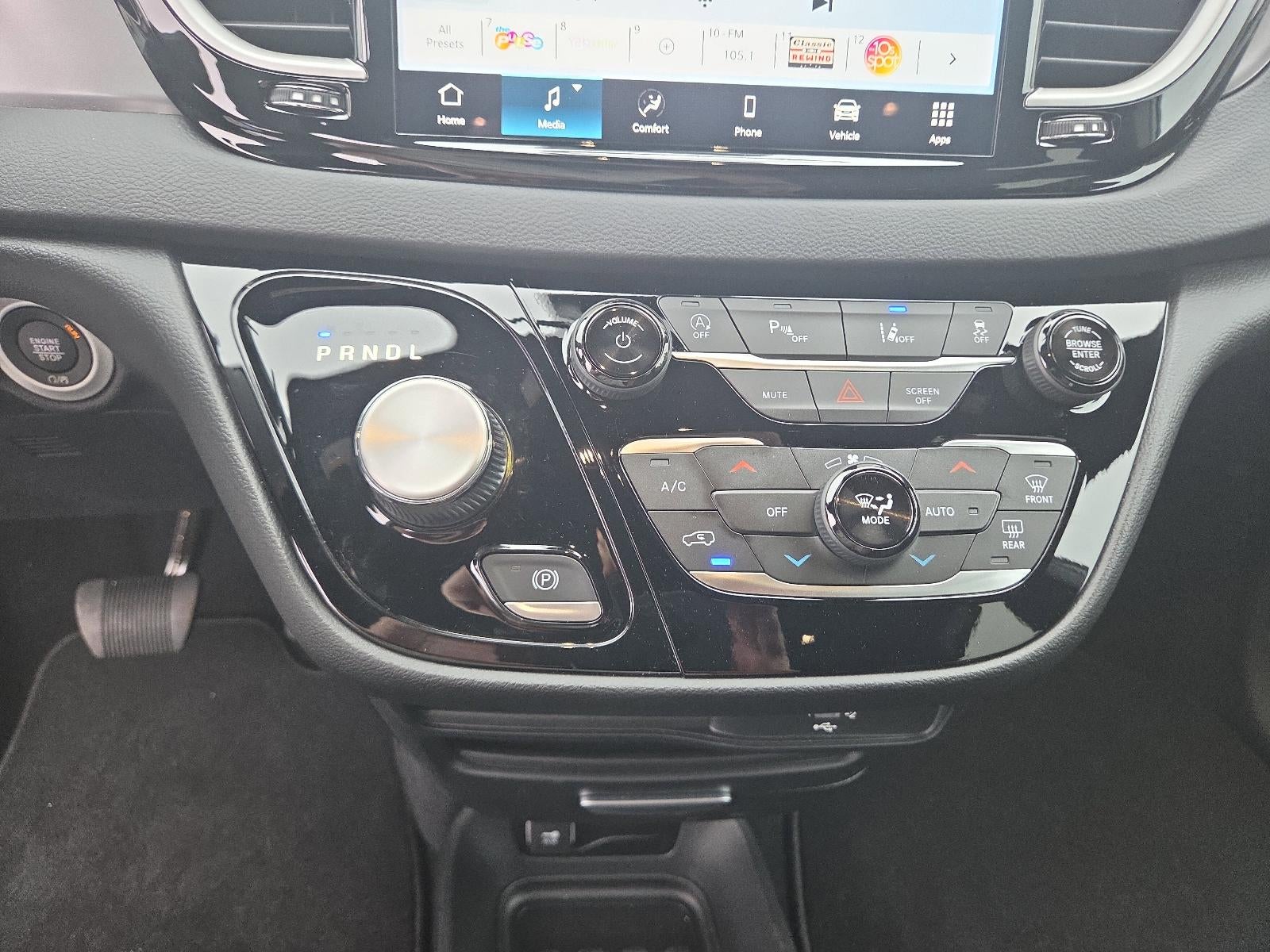 2026 Chrysler Voyager LX FWD