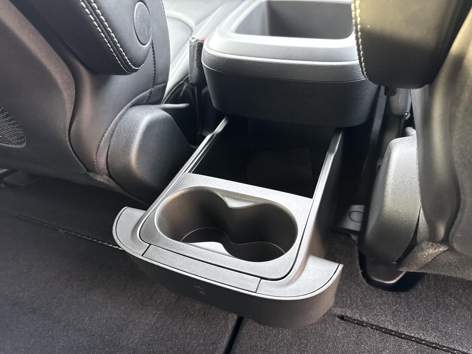 2026 Chrysler Voyager LX FWD