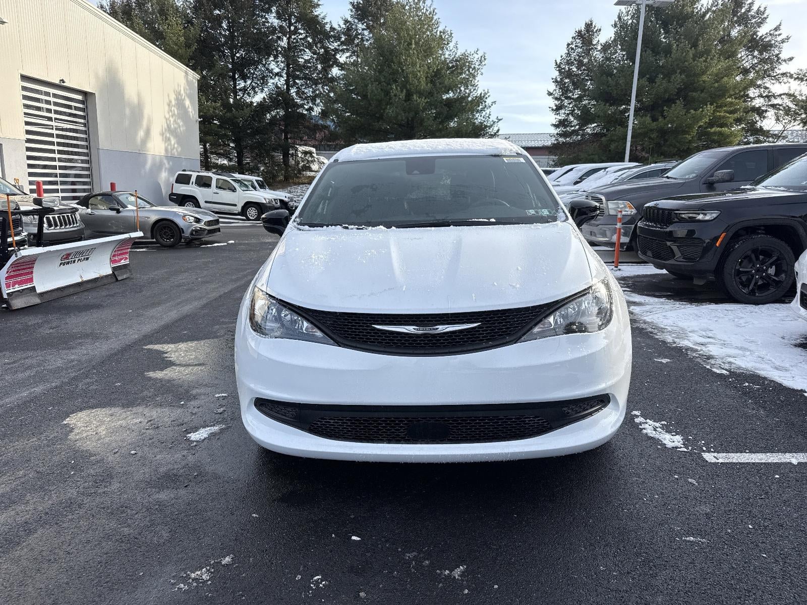 2026 Chrysler Voyager LX FWD