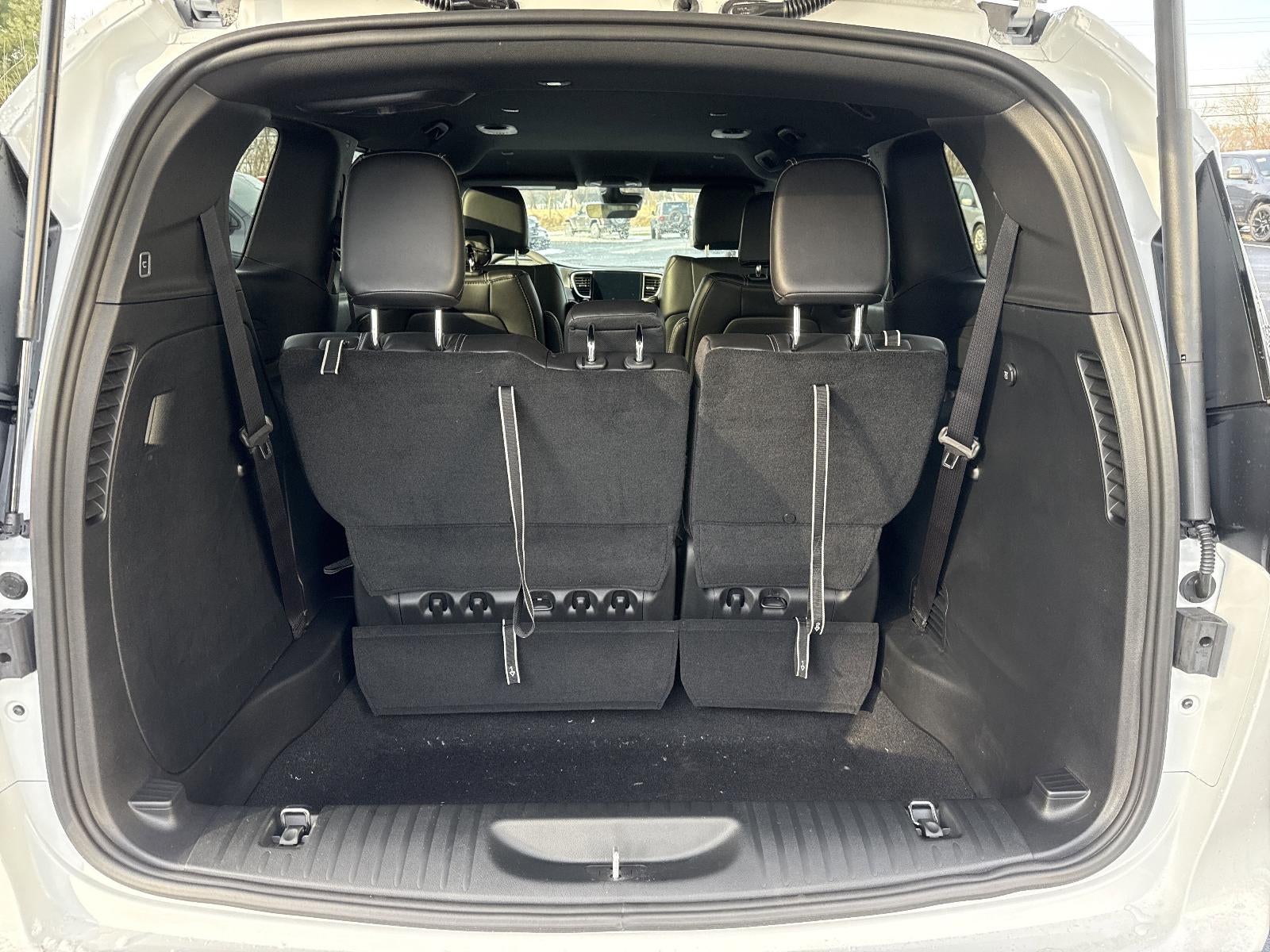 2026 Chrysler Voyager LX FWD