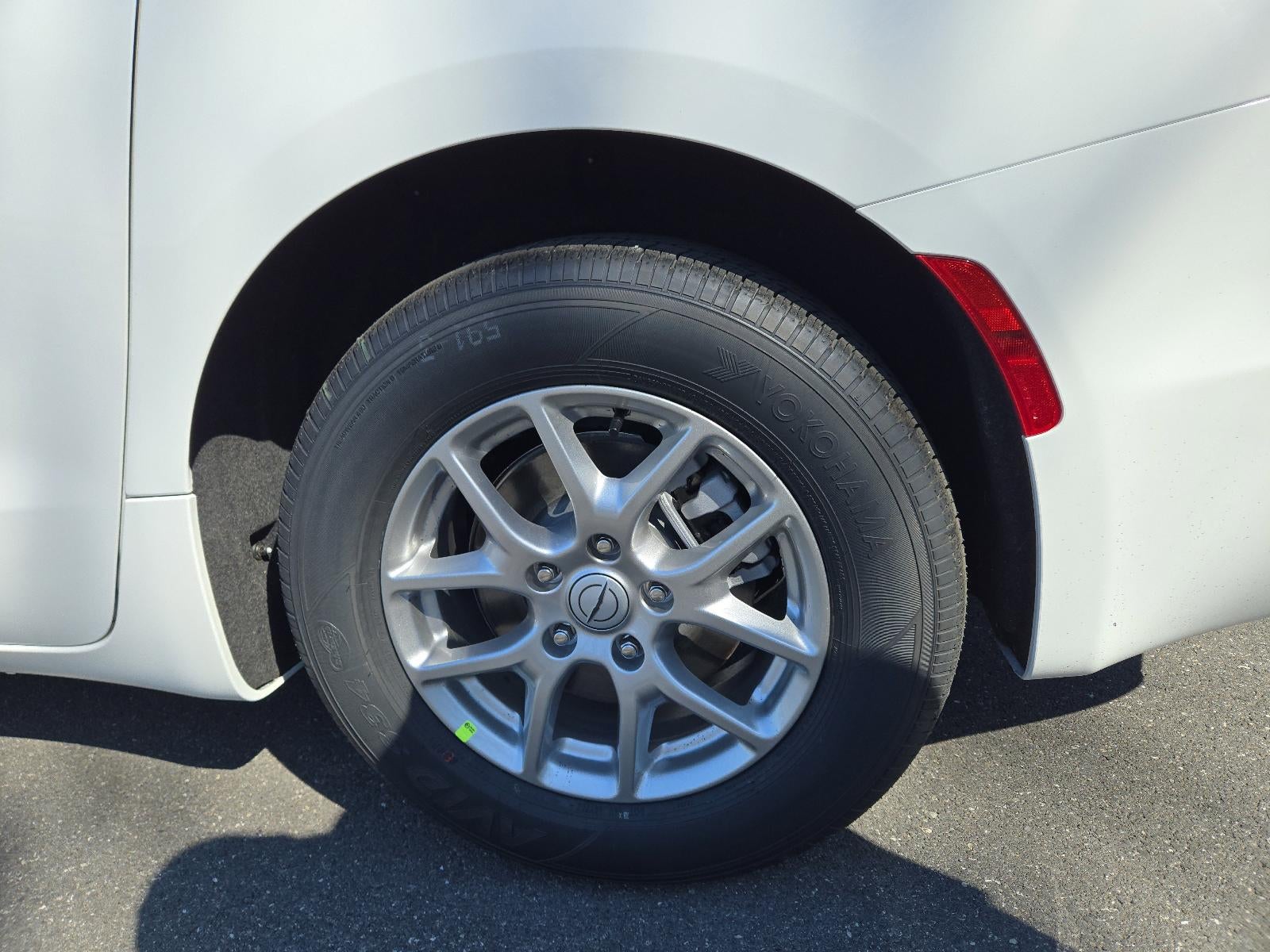 2026 Chrysler Voyager LX FWD