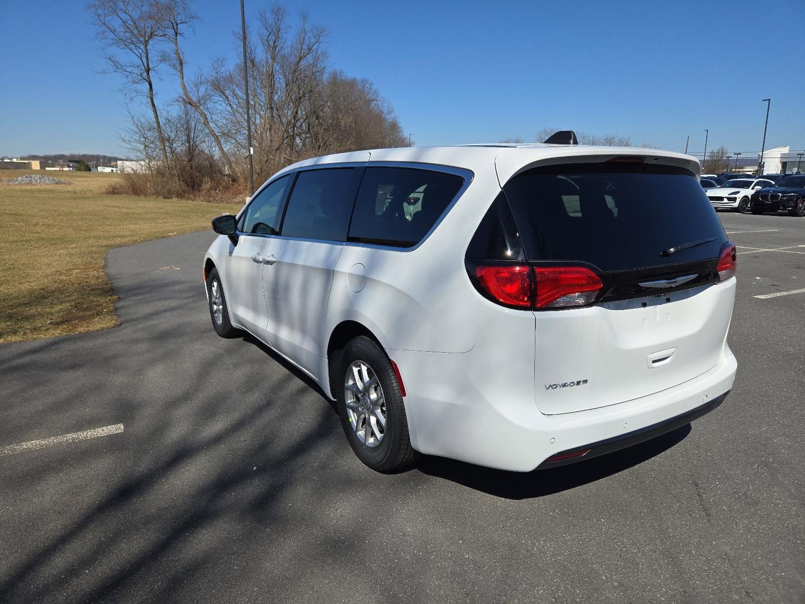 2026 Chrysler Voyager LX FWD
