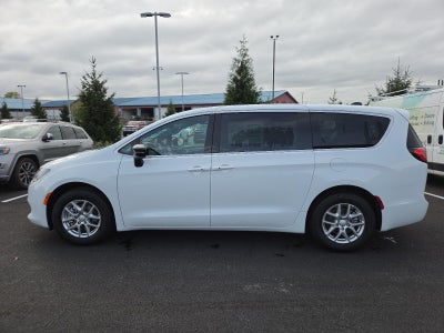 2027 Chrysler Pacifica LX FWD