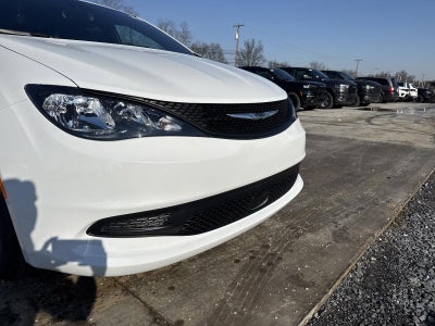 2026 Chrysler Voyager LX FWD