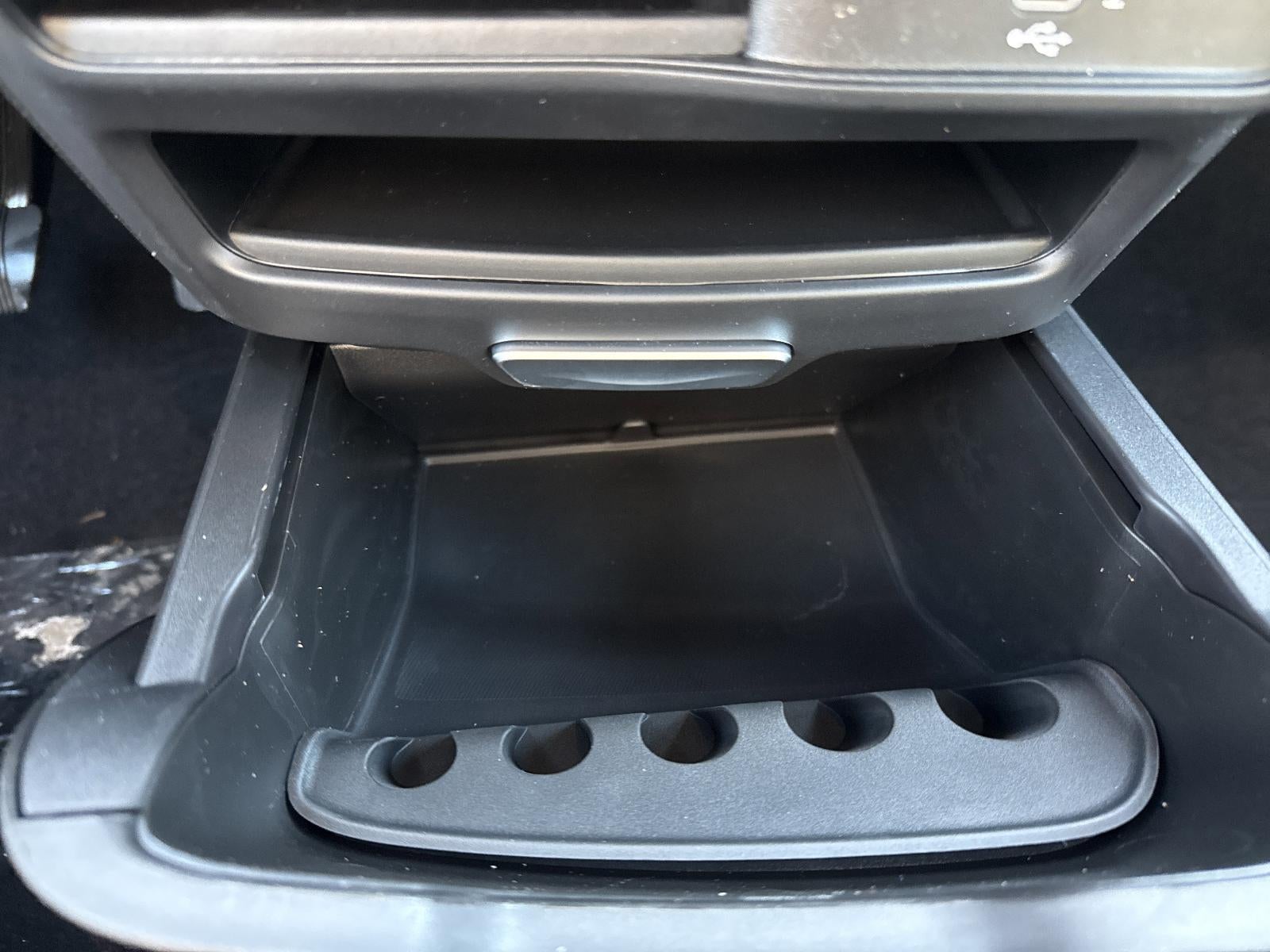 2026 Chrysler Voyager LX FWD