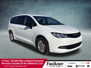 2026 Chrysler Voyager LX FWD