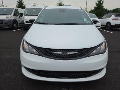 2027 Chrysler Pacifica LX FWD