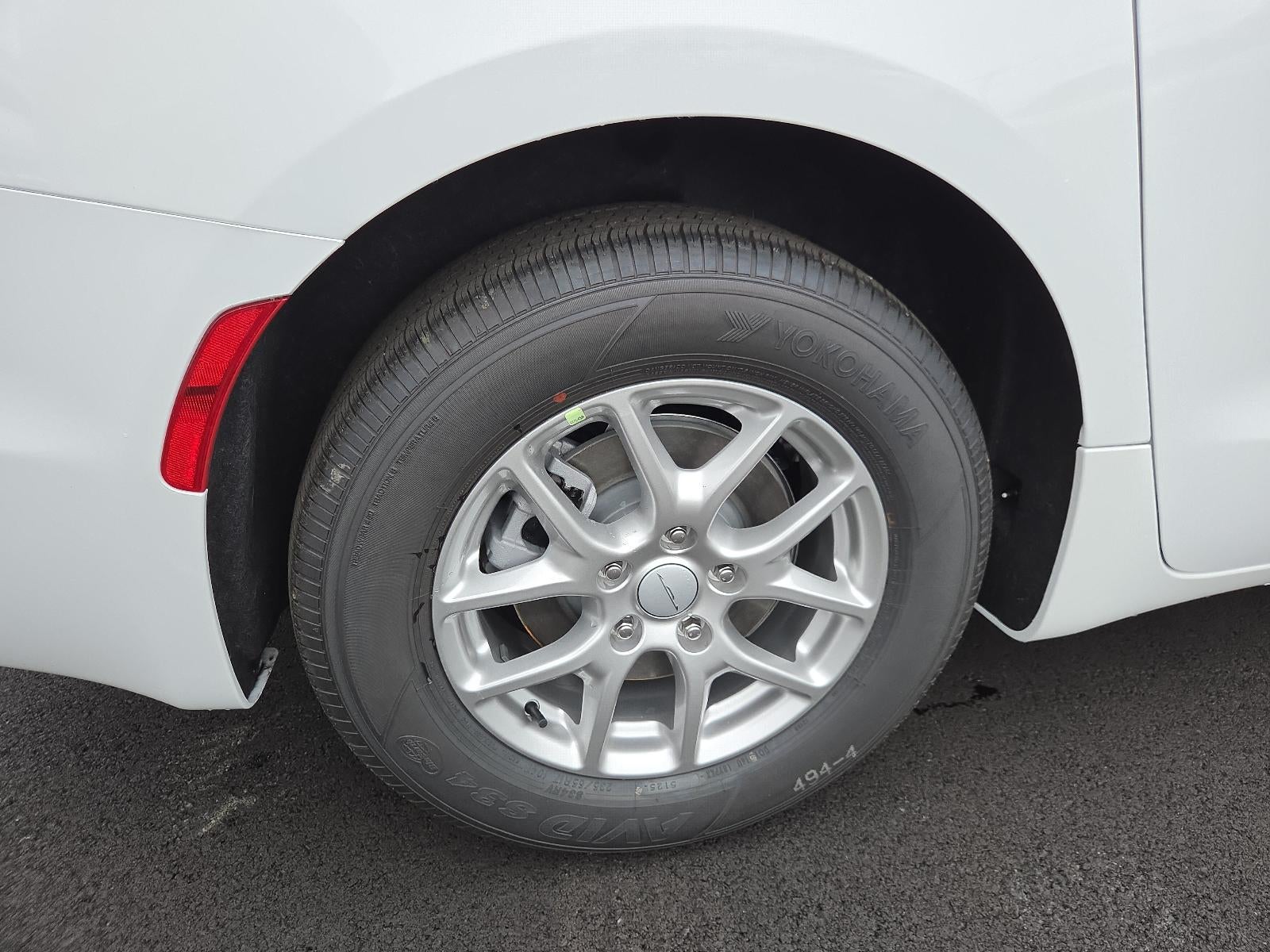 2027 Chrysler Pacifica LX FWD