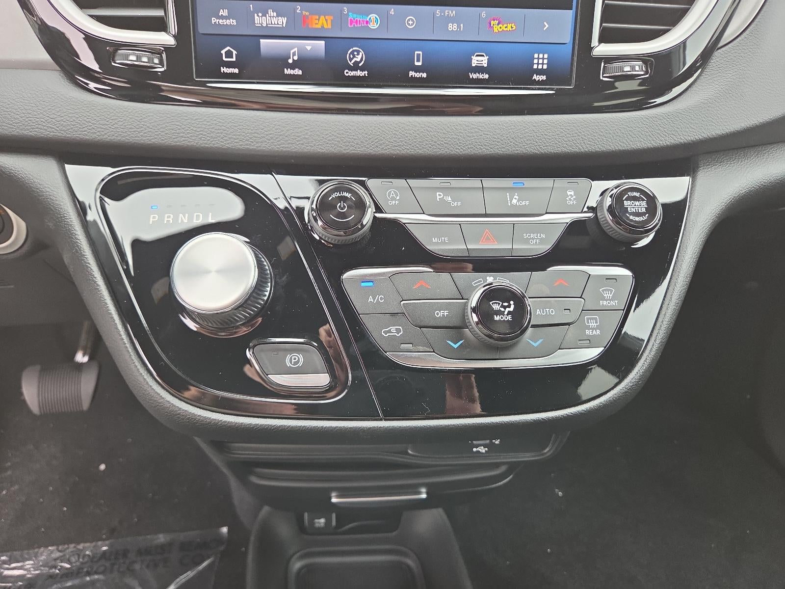 2027 Chrysler Pacifica LX FWD