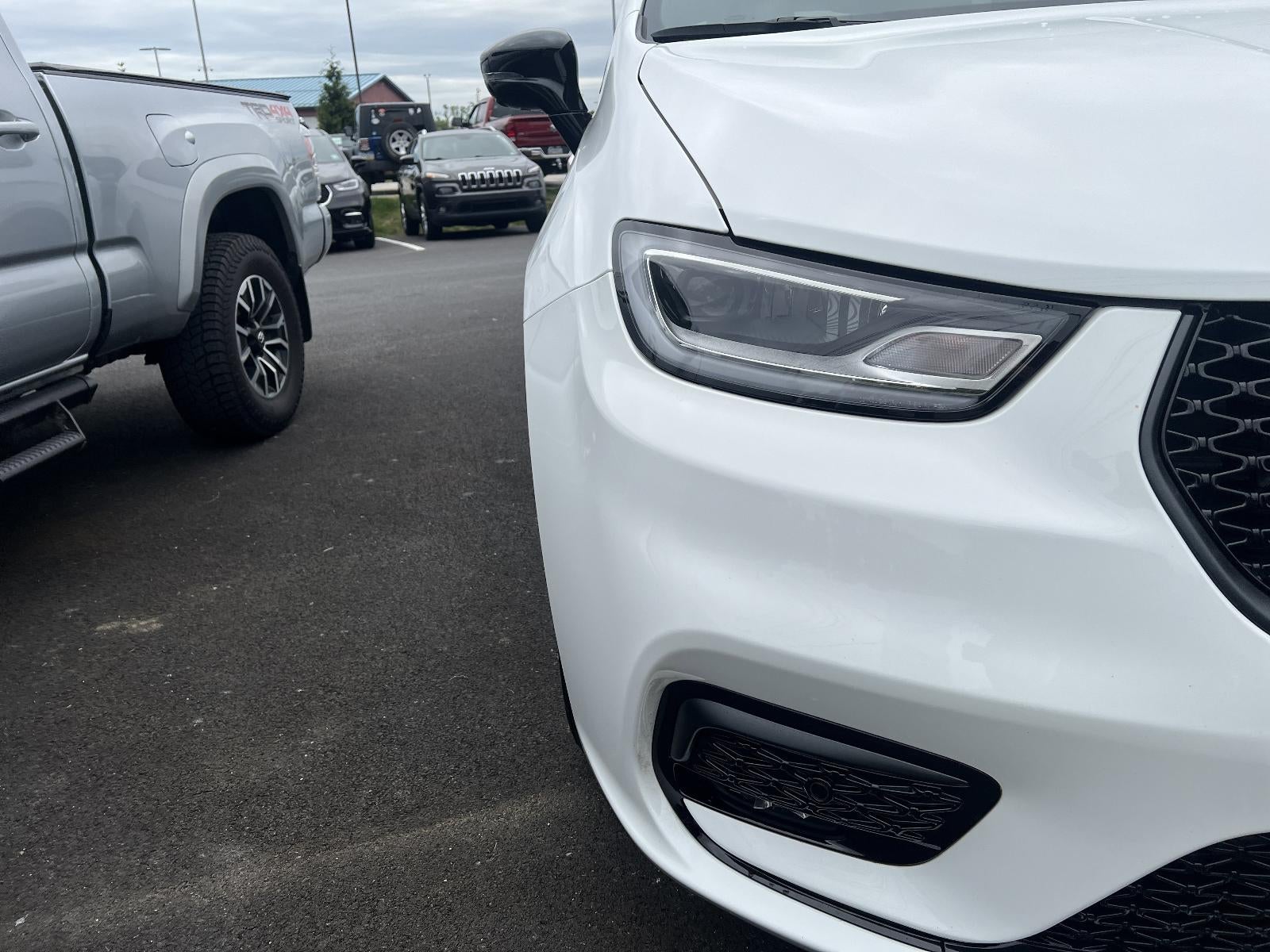 2025 Chrysler Pacifica Hybrid Premium S Appearance Pkg FWD