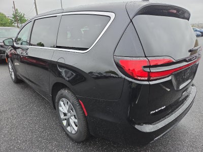 2027 Chrysler Pacifica Select AWD
