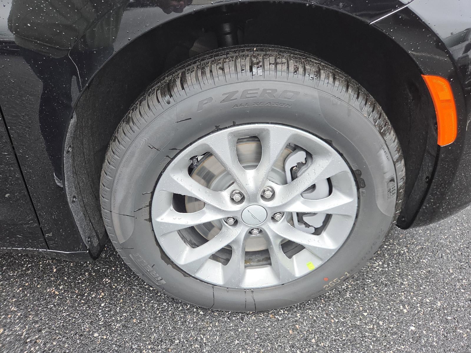 2027 Chrysler Pacifica Select AWD