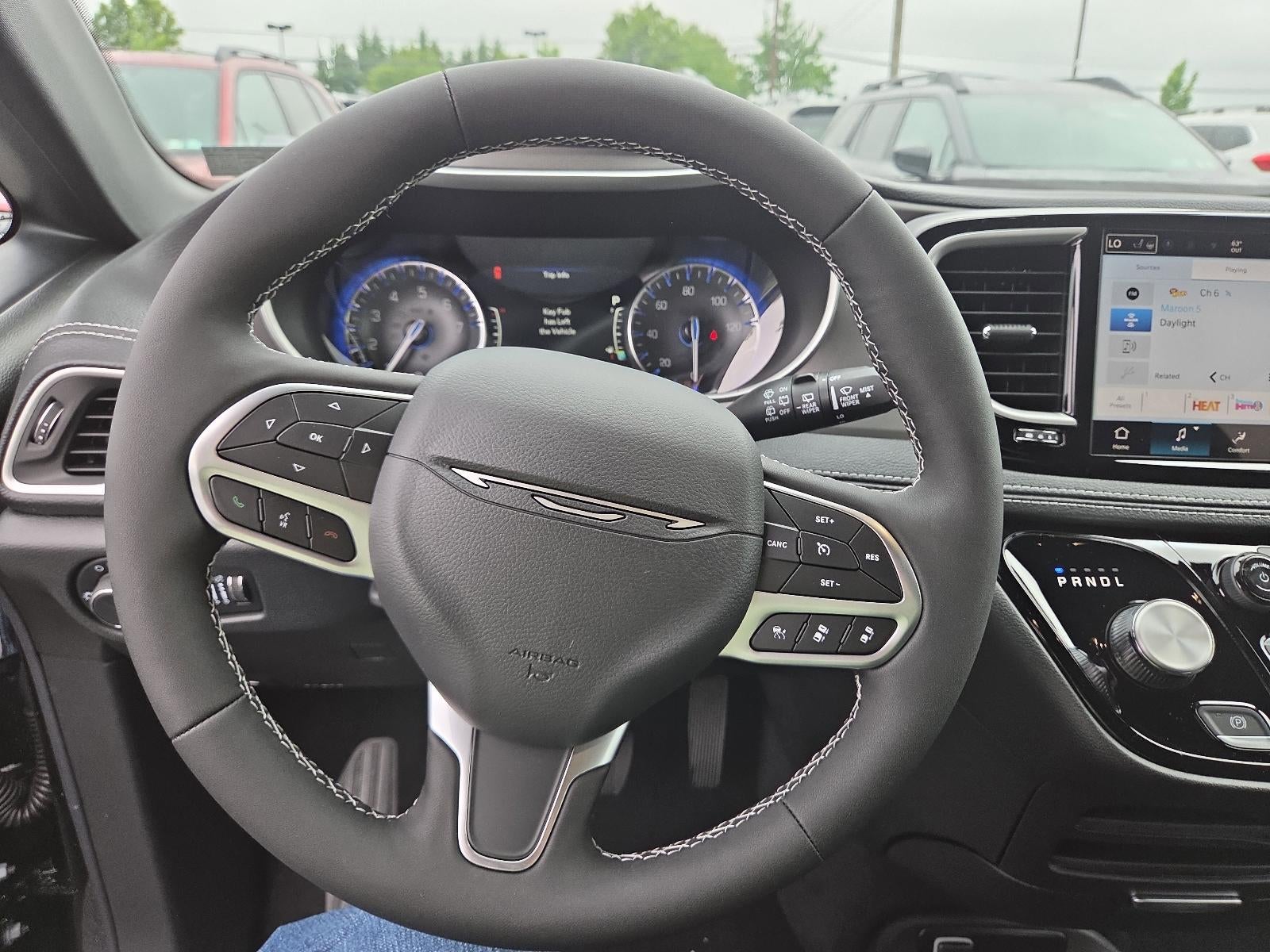 2027 Chrysler Pacifica Select AWD