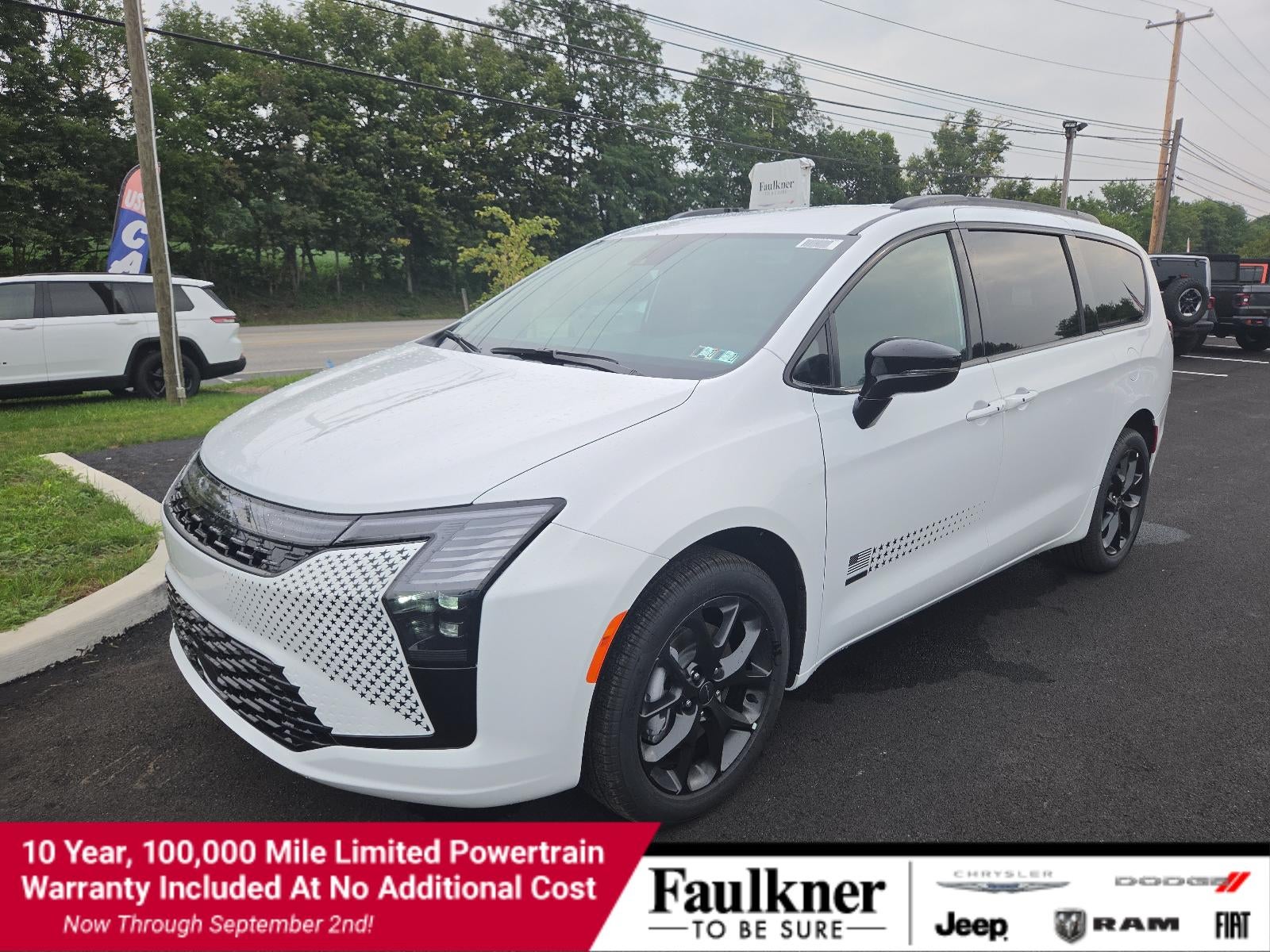 2027 Chrysler Pacifica Select AWD