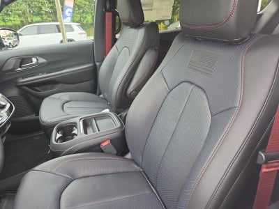 2027 Chrysler Pacifica Select AWD