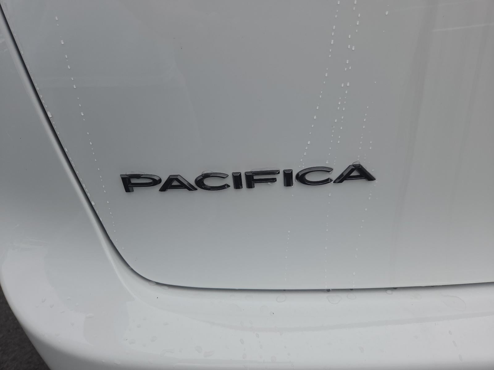 2027 Chrysler Pacifica Select AWD