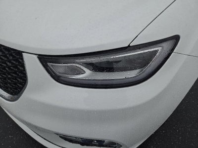 2026 Chrysler Pacifica Select AWD