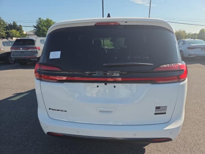 2027 Chrysler Pacifica Select AWD