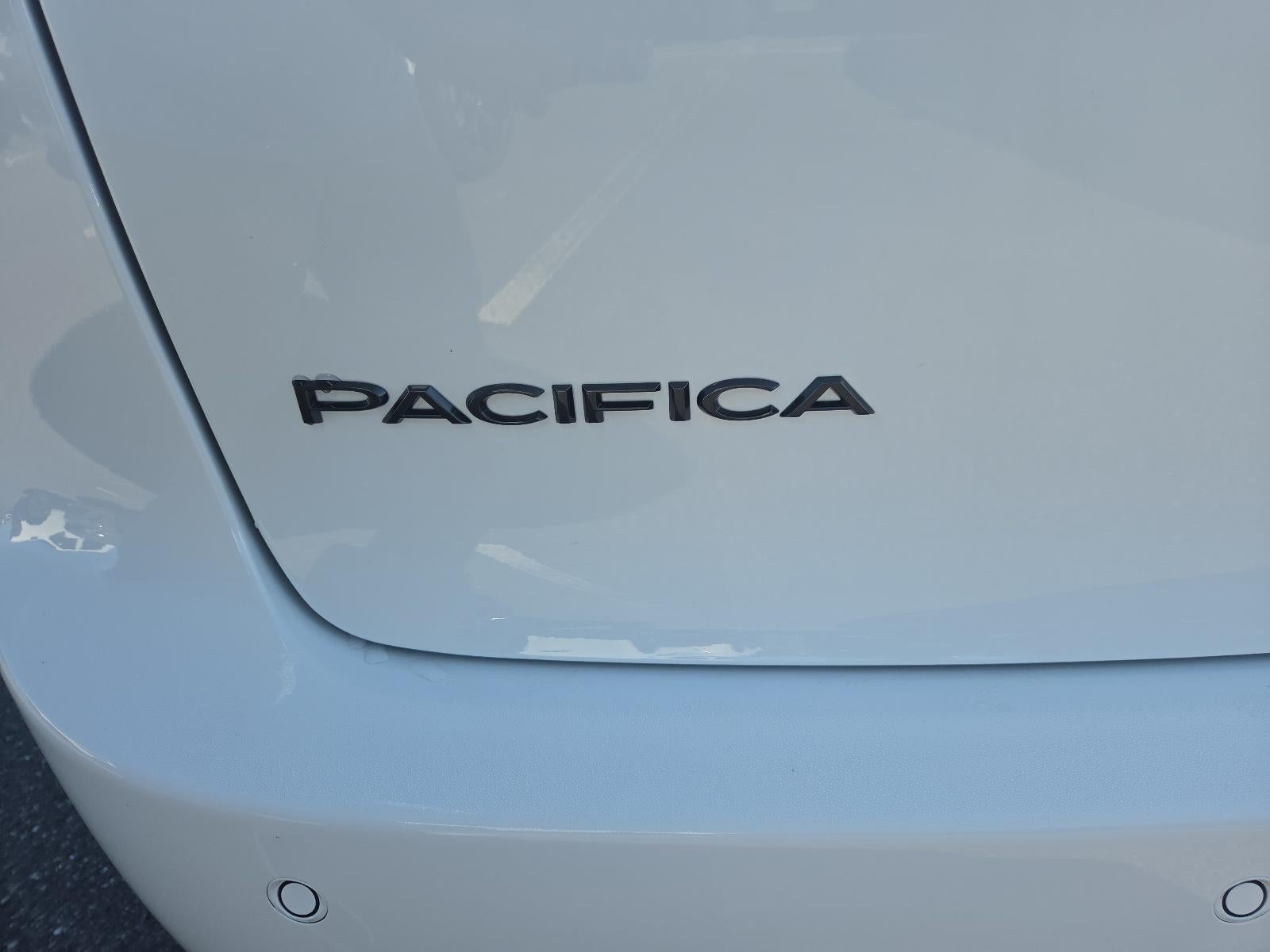 2027 Chrysler Pacifica Select AWD