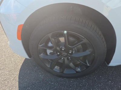2027 Chrysler Pacifica Select AWD