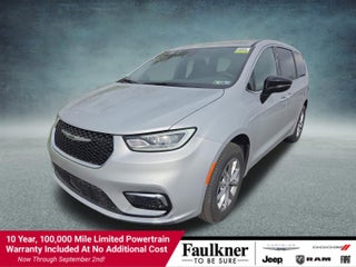 2026 Chrysler Pacifica Select AWD