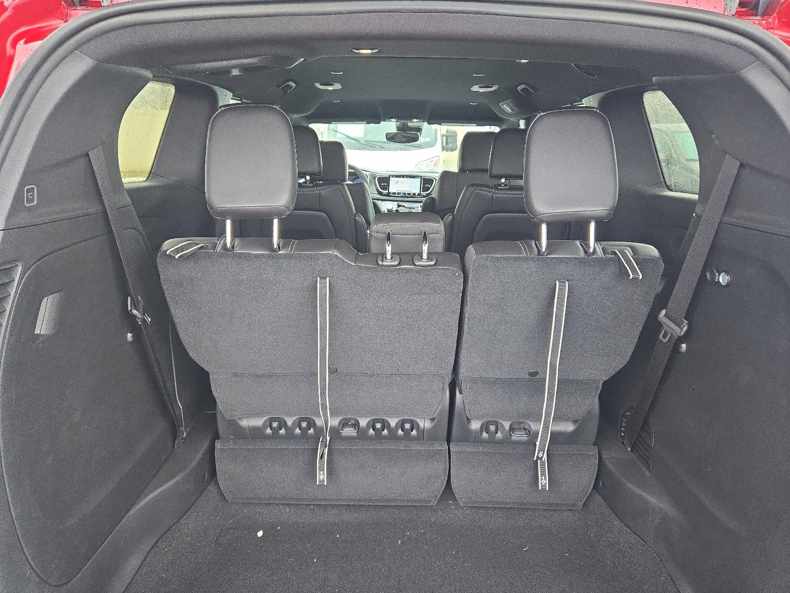 2026 Chrysler Pacifica Select AWD