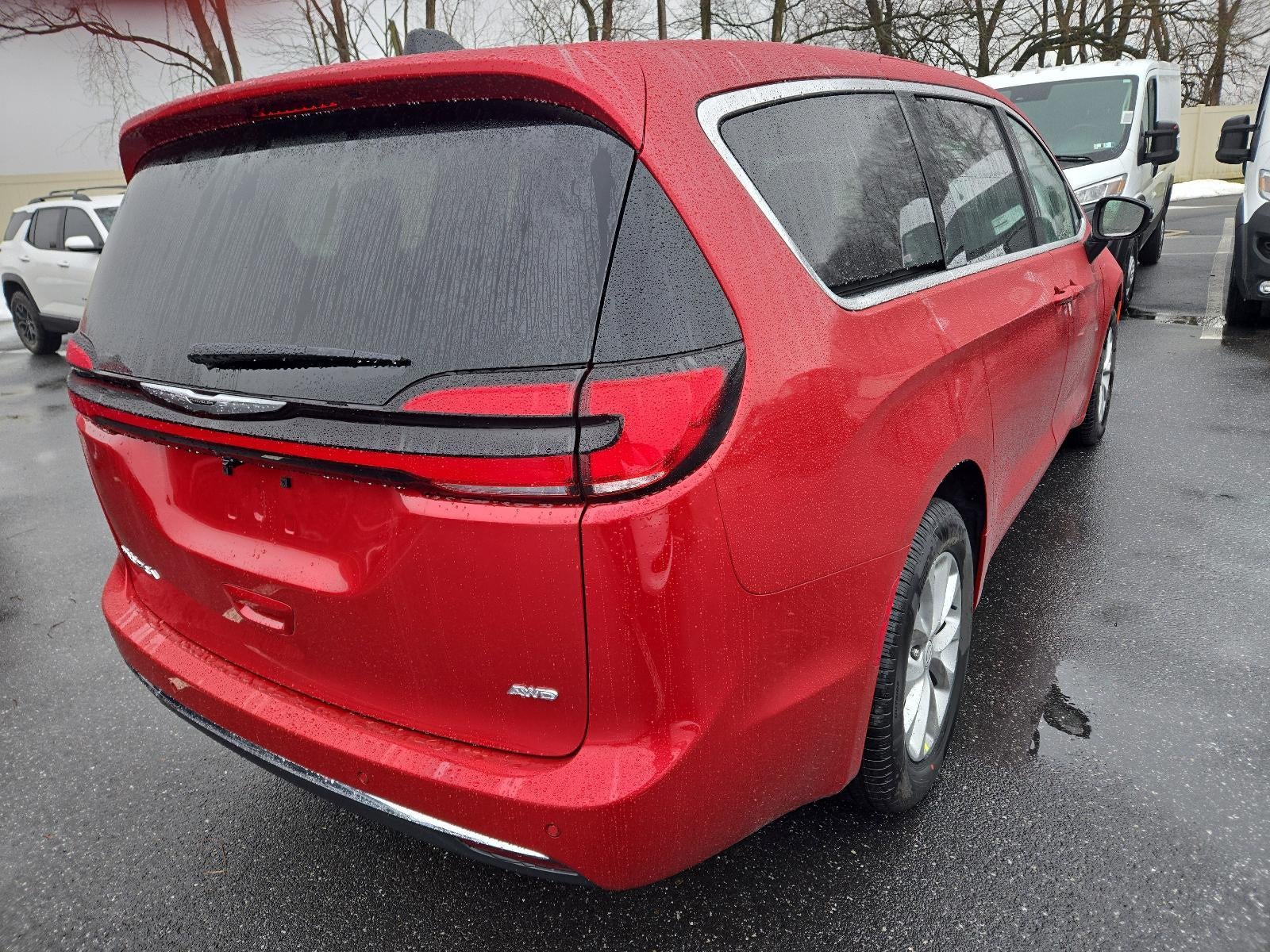 2026 Chrysler Pacifica Select AWD