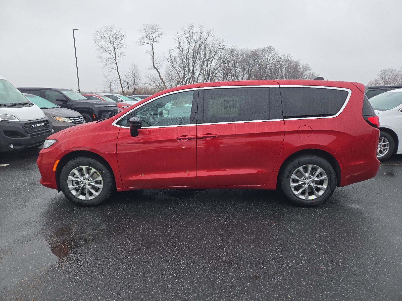 2026 Chrysler Pacifica Select AWD
