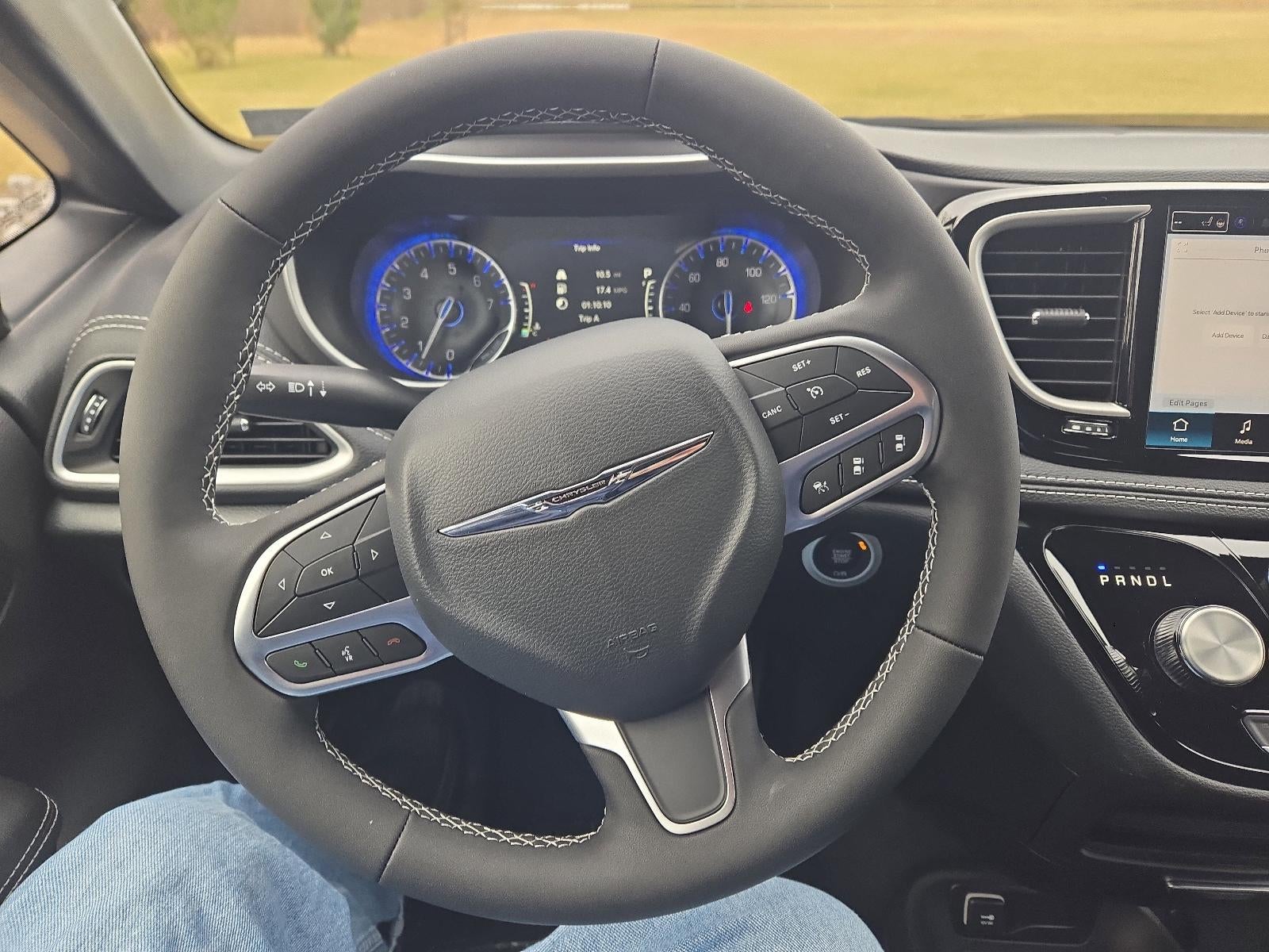2026 Chrysler Pacifica Select AWD